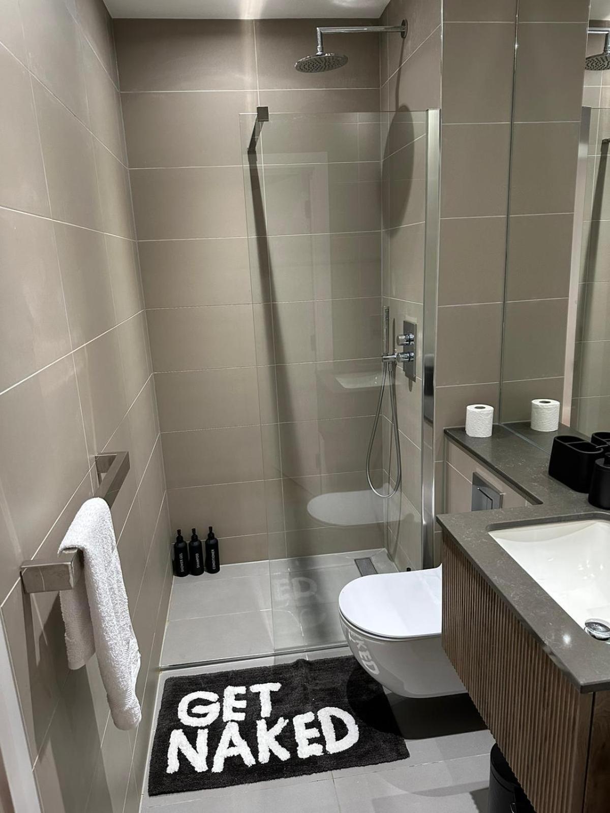 Richardson Deluxe Apartments - 3 Bed 런던 외부 사진