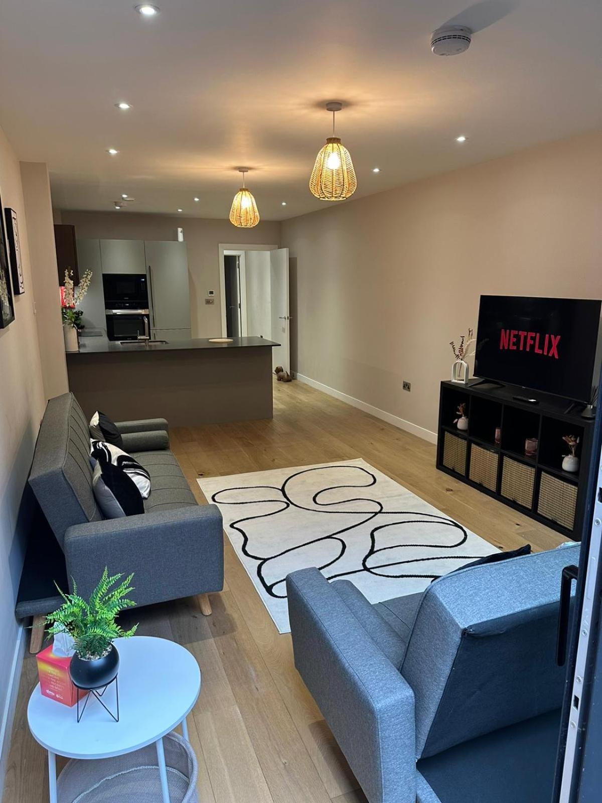Richardson Deluxe Apartments - 3 Bed 런던 외부 사진