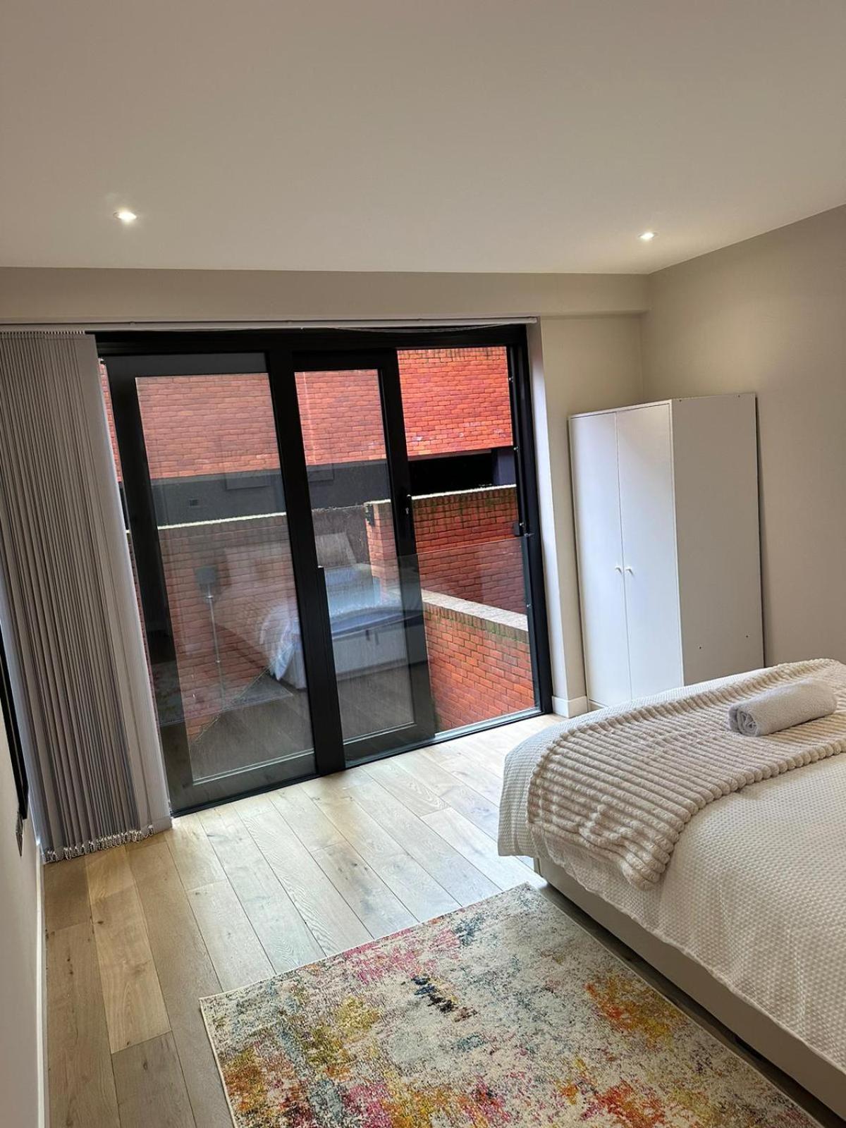 Richardson Deluxe Apartments - 3 Bed 런던 외부 사진